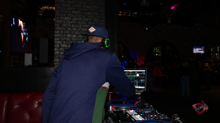 Silent Party San Diego “R&B vs Trap Wars” – Feb 2020